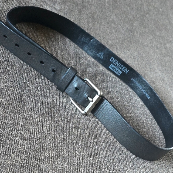 Other - Levi's Denizen Black Synthetic Leather Belt